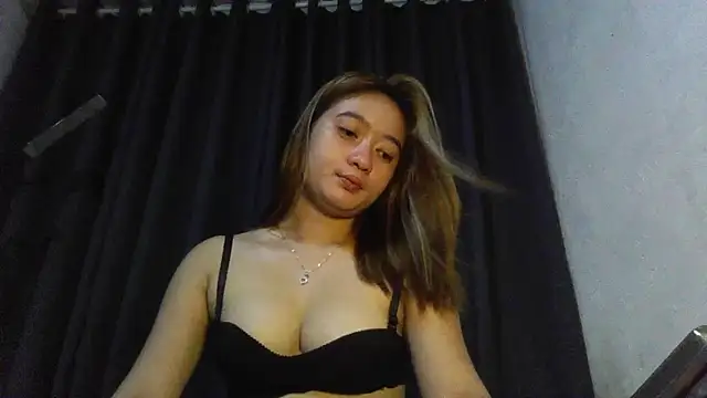 Snapshot of Elysia_Fox chatting on May 16, 2026, 9:52 am Elysia Fox online show from May 16, 2026, 9:52 am