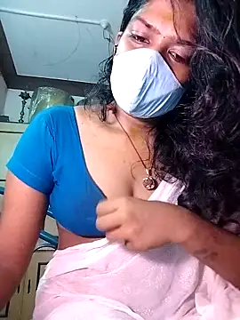 Snapshot of Tamil_Kavitha chatting on May 26, 2026, 5:44 pm Tamil Kavitha online show from May 26, 2026, 5:44 pm
