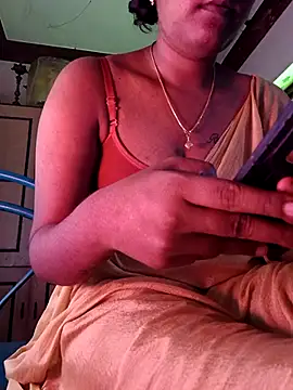 Snapshot of Tamil_Kavitha chatting on May 15, 2026, 9:18 am Tamil Kavitha online show from May 15, 2026, 9:18 am