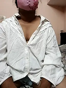 Snapshot of preethi-lovely chatting on September 30, 2025, 5:52 pm preethi-lovely online show from September 30, 2025, 5:52 pm