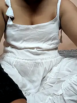 Snapshot of preethi-lovely chatting on November 6, 2025, 4:55 pm preethi-lovely online show from November 6, 2025, 4:55 pm