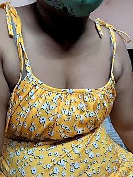 Snapshot of preethi-lovely chatting on October 10, 2025, 3:40 am preethi-lovely online show from October 10, 2025, 3:40 am