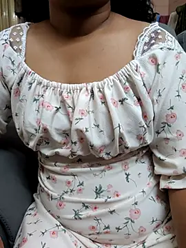 Snapshot of preethi-lovely chatting on October 6, 2025, 3:13 pm preethi-lovely online show from October 6, 2025, 3:13 pm