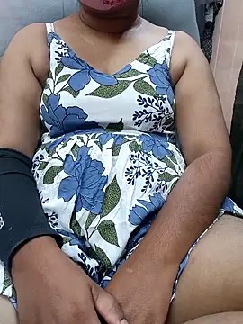 Snapshot of preethi-lovely chatting on December 17, 2025, 12:10 pm preethi-lovely online show from December 17, 2025, 12:10 pm