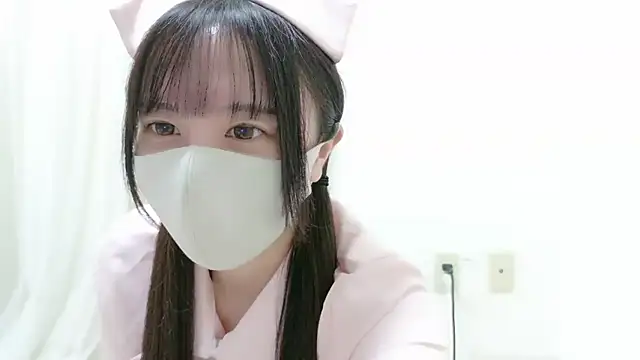  Mia land  online show from October 31, 2025, 1:30 pm