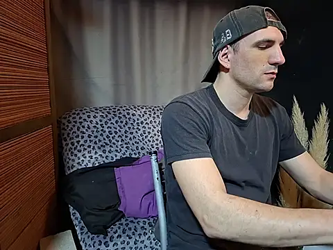 Snapshot of ObeyLust chatting on October 30, 2025, 4:33 am ObeyLust online show from October 30, 2025, 4:33 am