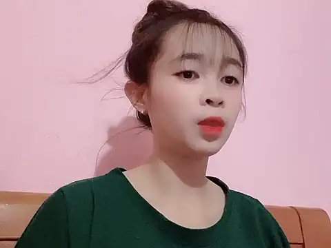 Suna7383 online show from September 28, 2025, 2:57 pm