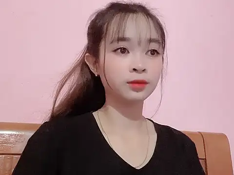 Suna7383 online show from October 31, 2025, 3:41 pm