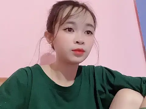 Suna7383 online show from October 12, 2025, 5:58 pm