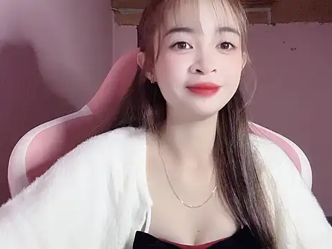 Suna7383 online show from November 16, 2025, 4:12 pm