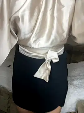 Snapshot of MartaLuna_ chatting on September 28, 2025, 10:00 am MartaLuna online show from September 28, 2025, 10:00 am