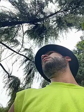Snapshot of juan_hairy chatting on May 11, 2026, 2:40 pm juan hairy online show from May 11, 2026, 2:40 pm
