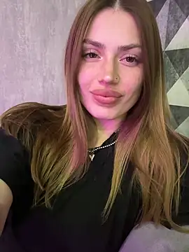 Elizabeth Tay online show from March 25, 2026, 6:07 pm