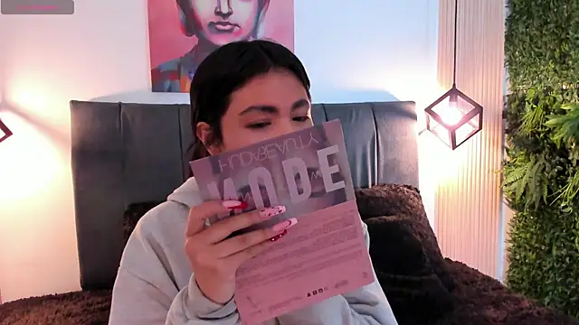 Evaa rosee  online show from October 22, 2025, 11:53 am