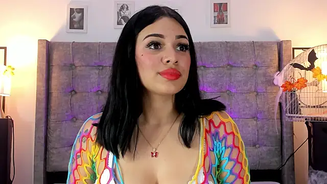 Snapshot of Linda_Fosterr chatting on November 3, 2025, 2:39 am Linda Fosterr online show from November 3, 2025, 2:39 am