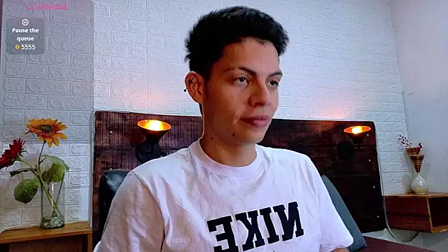 JhosuaVega online show from November 8, 2025, 9:40 pm