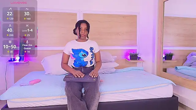 ValeryCortezm online show from November 16, 2025, 1:16 pm