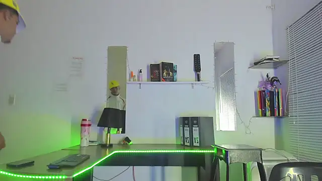 xxKamadevaxx online show from April 13, 2026, 12:31 pm