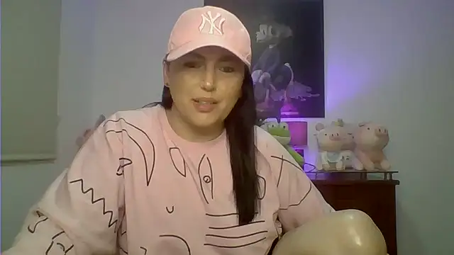 Snapshot of Venusina_07 chatting on June 21, 2026, 6:19 am Venusina 07 online show from June 21, 2026, 6:19 am