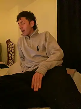 Snapshot of NaytonFreeman chatting on October 23, 2025, 11:36 pm NaytonFreeman online show from October 23, 2025, 11:36 pm