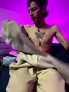 Snapshot of NaytonFreeman chatting on November 5, 2025, 10:51 am NaytonFreeman online show from November 5, 2025, 10:51 am