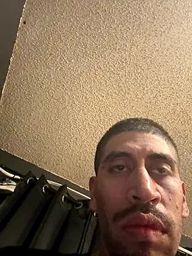 Snapshot of busnfatnutsLildee chatting on December 15, 2025, 4:18 am busnfatnutsLildee online show from December 15, 2025, 4:18 am