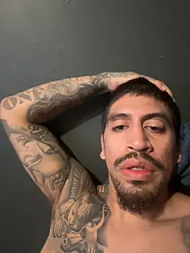 Snapshot of busnfatnutsLildee chatting on November 12, 2025, 5:44 am busnfatnutsLildee online show from November 12, 2025, 5:44 am