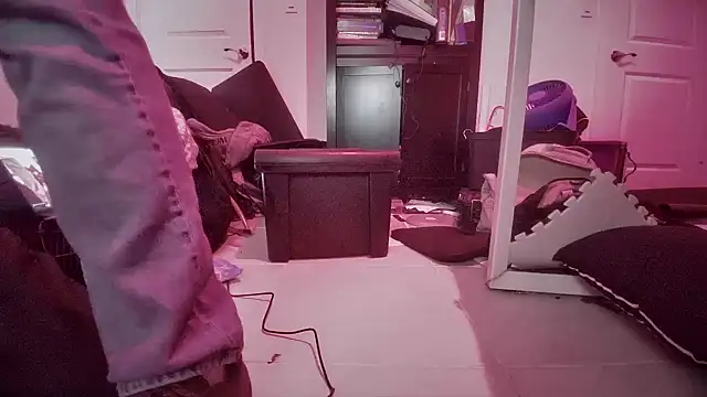 Snapshot of jasoncali305 chatting on November 11, 2025, 1:00 am jasoncali305 online show from November 11, 2025, 1:00 am