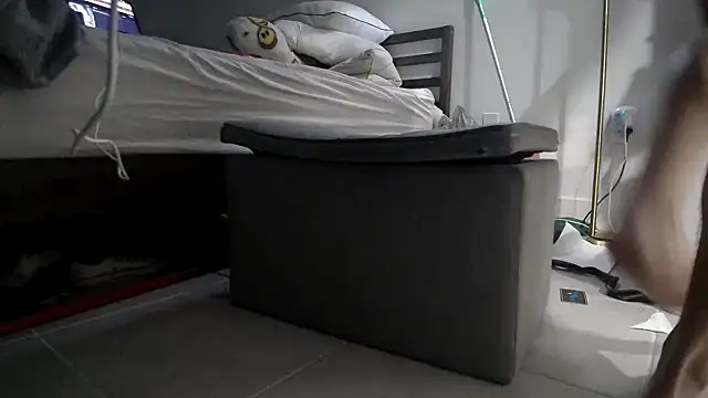 Snapshot of jasoncali305 chatting on September 22, 2025, 2:50 am jasoncali305 online show from September 22, 2025, 2:50 am