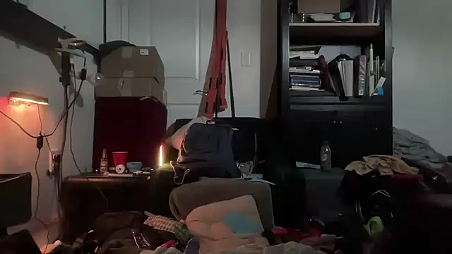 jasoncali305 online show from April 14, 2026, 2:11 pm