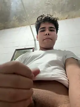 Snapshot of kjesusd12 chatting on October 3, 2025, 5:20 am kjesusd12 online show from October 3, 2025, 5:20 am