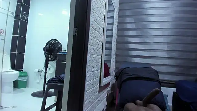 sheyla  ebony online show from April 19, 2026, 10:49 am