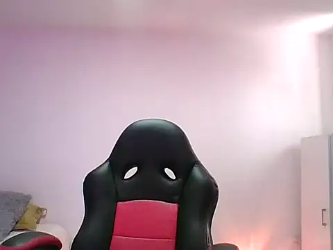 adri89-g online show from November 5, 2025, 12:52 pm