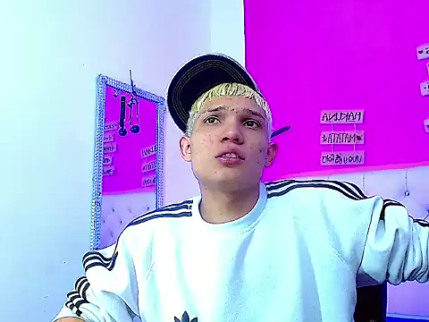 EL VENEZOLANO 22CM online show from October 18, 2025, 4:36 am