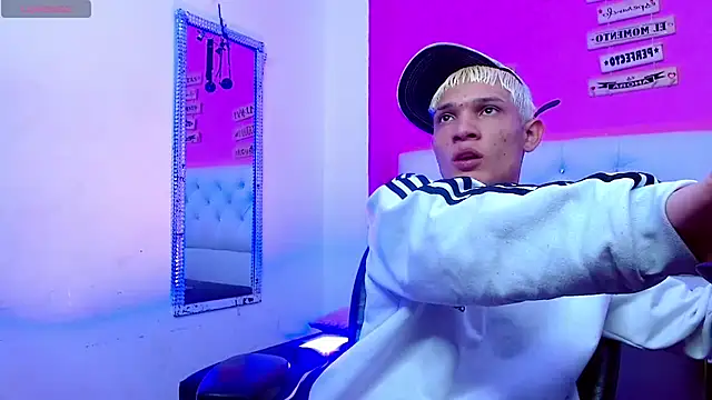 EL VENEZOLANO 22CM online show from October 17, 2025, 5:22 am