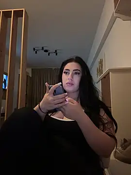 Snapshot of Andrestarr chatting on May 10, 2026, 8:11 pm Andrestarr online show from May 10, 2026, 8:11 pm