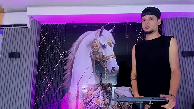 Iam Steven online show from December 15, 2025, 5:19 pm