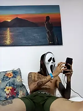 Snapshot of LaParKa31 chatting on October 25, 2025, 1:27 am LaParKa31 online show from October 25, 2025, 1:27 am