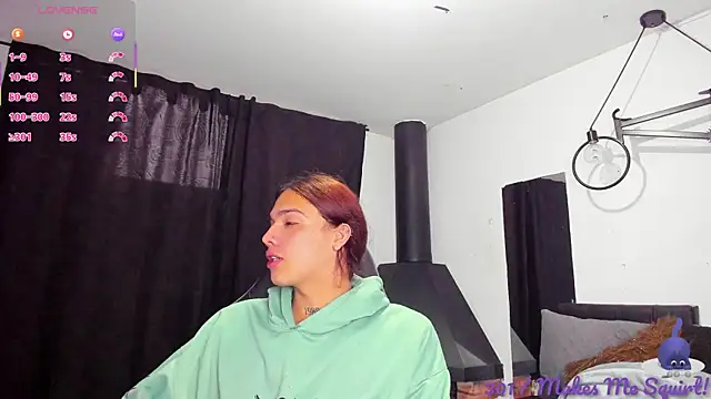 Snapshot of Almaazz chatting on December 19, 2025, 7:27 pm Almaazz online show from December 19, 2025, 7:27 pm