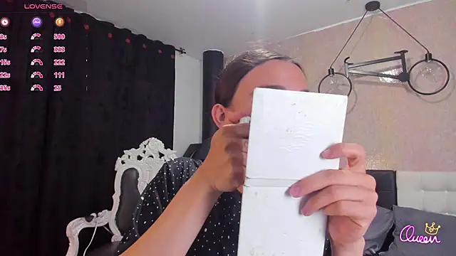 Snapshot of Almaazz chatting on March 4, 2026, 6:15 pm Almaazz online show from March 4, 2026, 6:15 pm