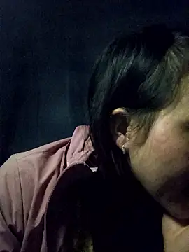 bonnie-00 online show from January 13, 2026, 2:32 pm