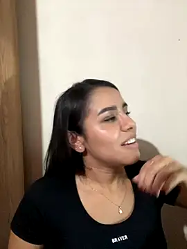 Snapshot of Isawilliams chatting on October 7, 2025, 12:33 am Isawilliams online show from October 7, 2025, 12:33 am