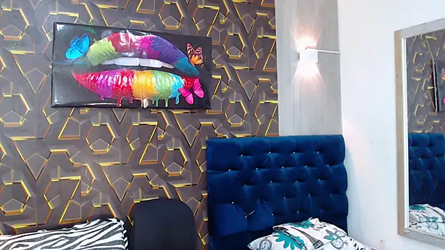 fire drako  online show from September 18, 2025, 4:48 am