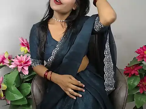 Snapshot of Naughtyy_stripgirl chatting on September 22, 2025, 2:01 pm Naughtyy stripgirl online show from September 22, 2025, 2:01 pm