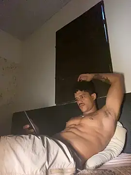 Snapshot of trustes00tribox chatting on November 20, 2025, 3:12 pm trustes00tribox online show from November 20, 2025, 3:12 pm