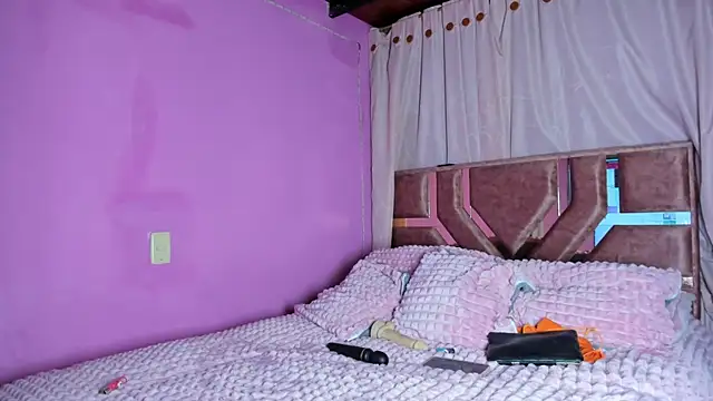 Snapshot of Missmoonstar chatting on November 5, 2025, 4:10 pm Missmoonstar online show from November 5, 2025, 4:10 pm