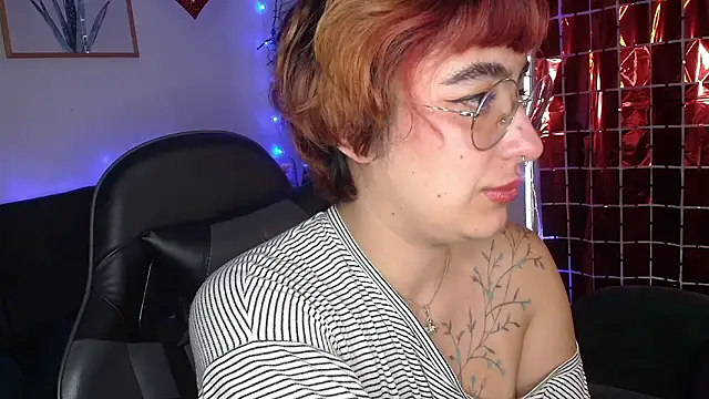 Miacatsito3 online show from February 25, 2026, 9:14 pm