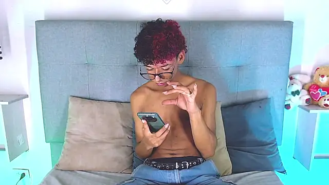 Billie Turner  online show from October 5, 2025, 4:14 am