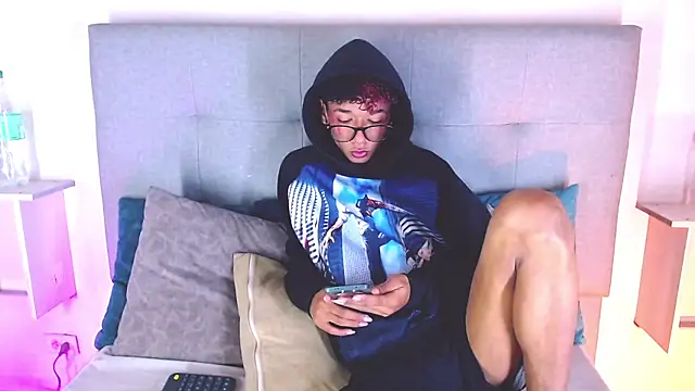 Billie Turner  online show from October 10, 2025, 4:24 am