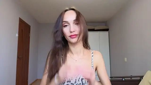 Snapshot of Lillian-Clark chatting on November 4, 2025, 10:41 am Lillian-Clark online show from November 4, 2025, 10:41 am